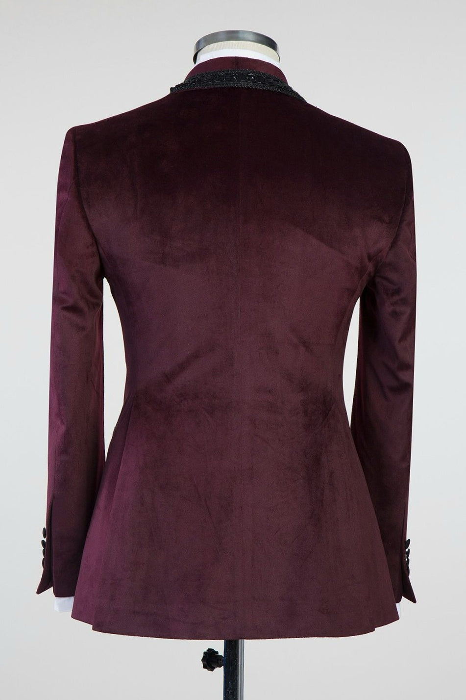 New In Burgundy Velvet Knitted Button Black Chains Prom Suit