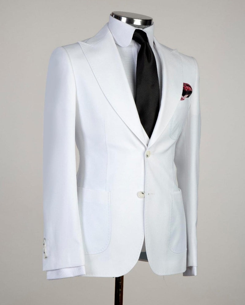 Popular White Three Pieces Peaked Lapel Prom Men Suits