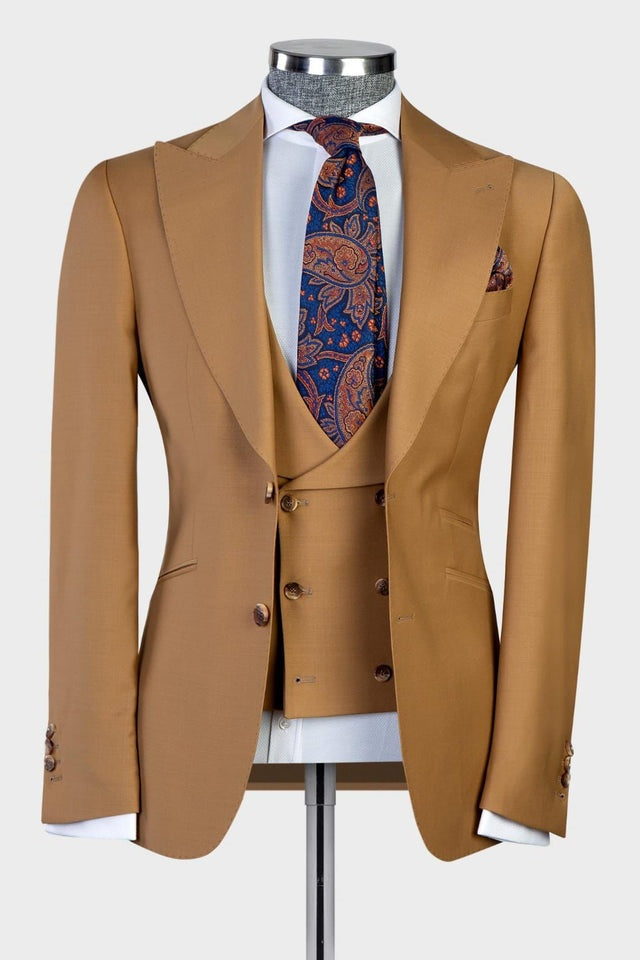 Formal Brown Peaked Lapel 3 Pieces Business Suits With Vest
