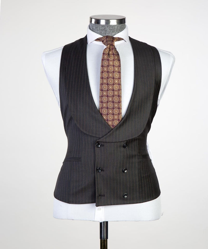 Close Fitting Dark Gray 3 Pieces Pinstriped Business Men Suits