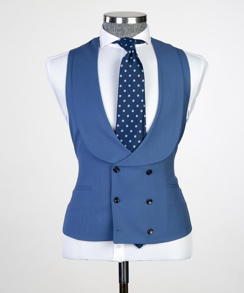 Mild Blue 3 Pieces Peaked Lapel Prom Suits