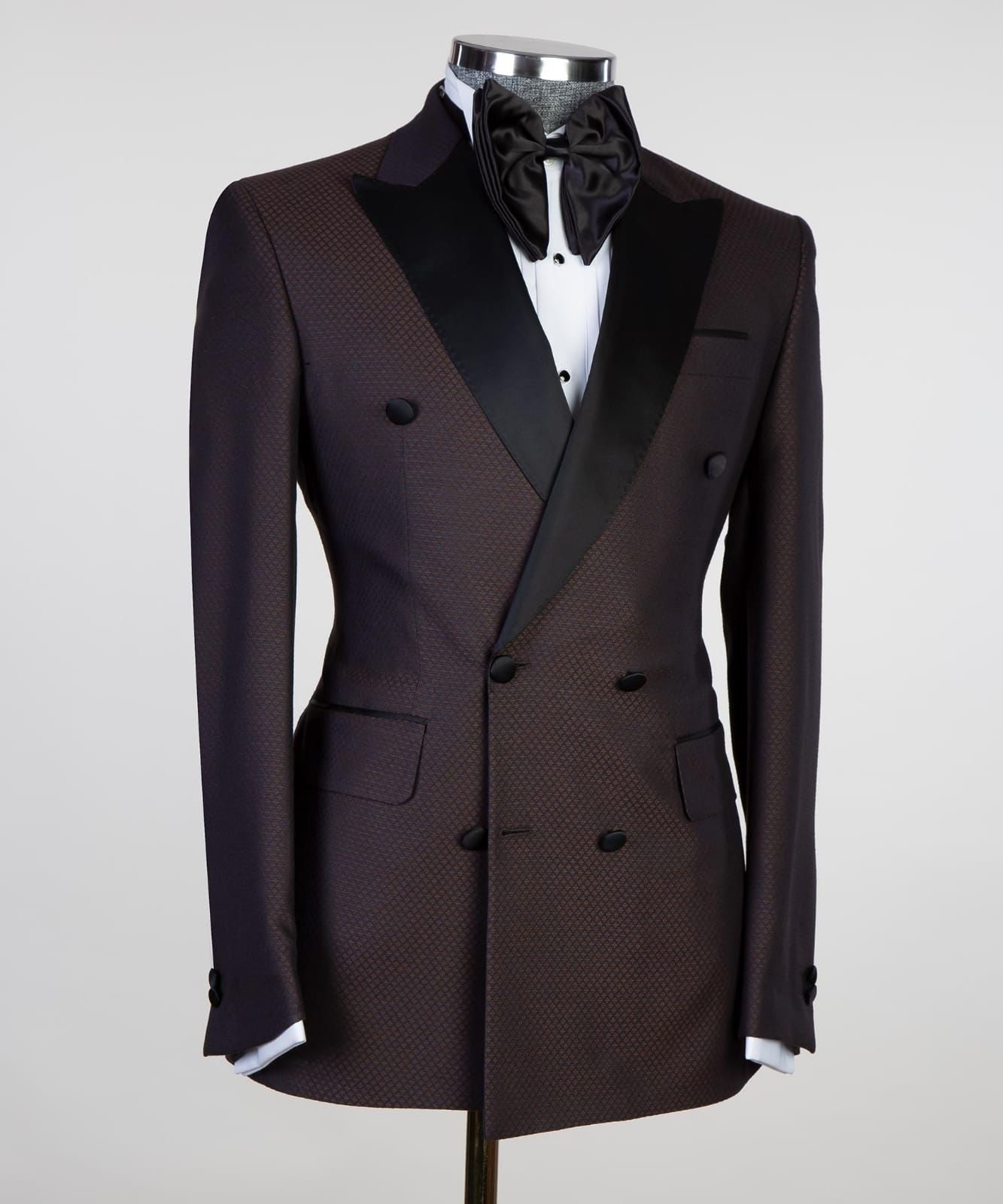 Stylish Chocolate Double Breasted Jacquard Peaked Lapel Prom Suits