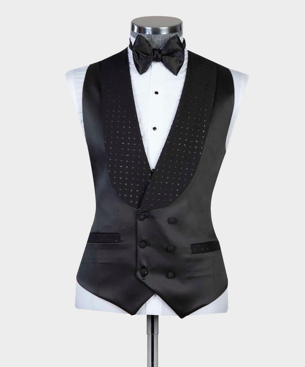 Elegant Black Three Pieces Shawl Lapel Close Fitting Prom Suits