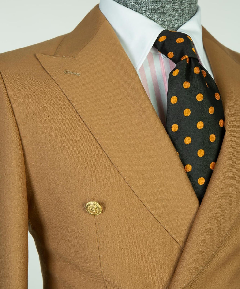 Popular Light Brown Double Breasted Peaked Lapel Business Suits