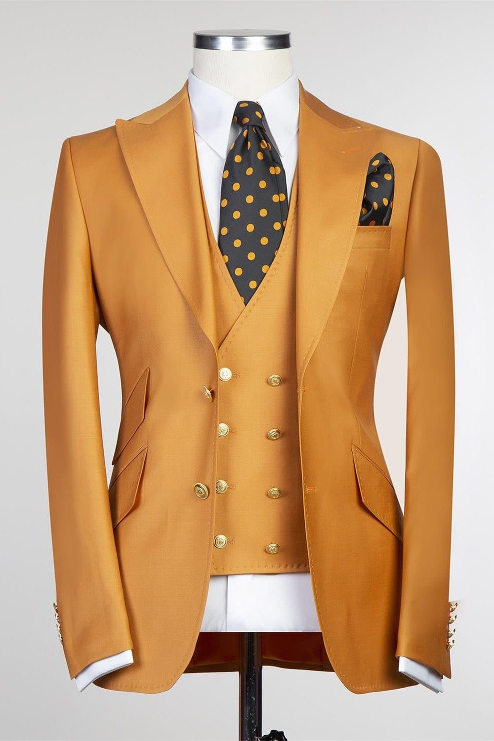 Elegant Light Brown Three Pieces Peaked Lapel Prom Suits With Waistcoat