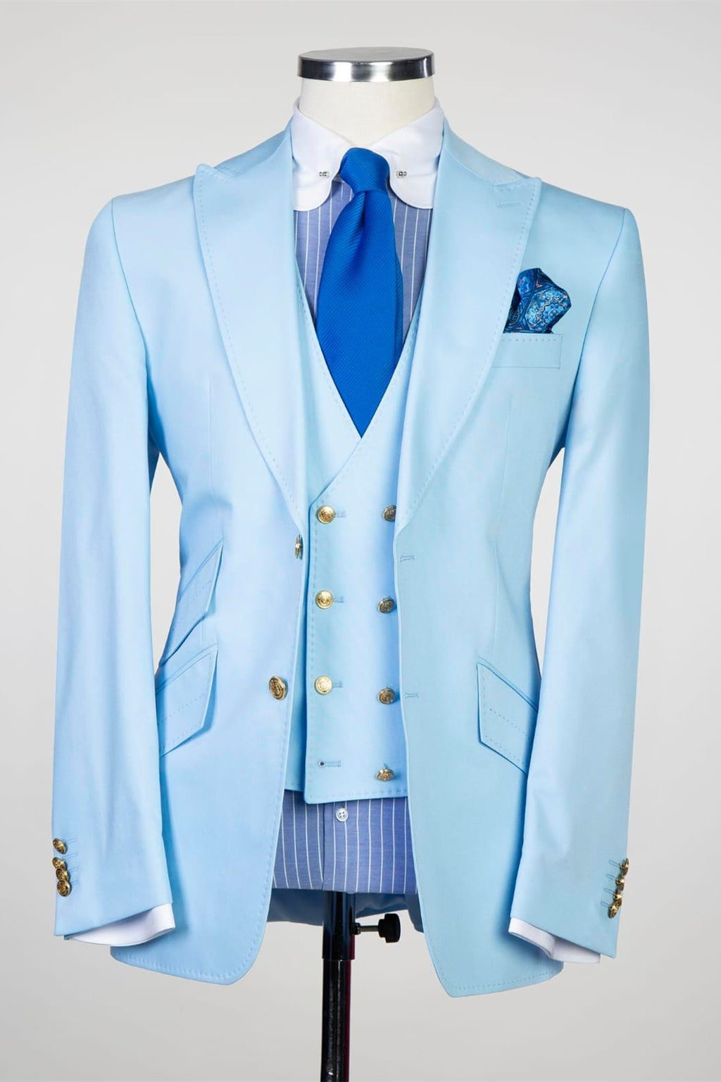 Modern Sky Blue Three Pieces Peaked Lapel Prom Suits