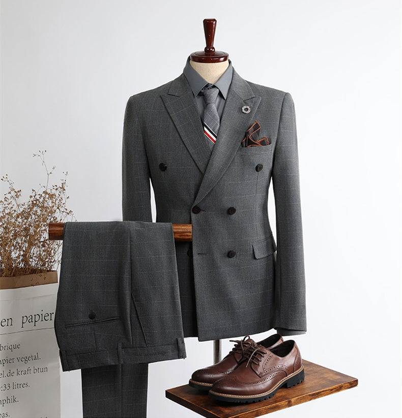 Newest Dark Gray Plaid Peaked Lapel Double Breasted Business Suits