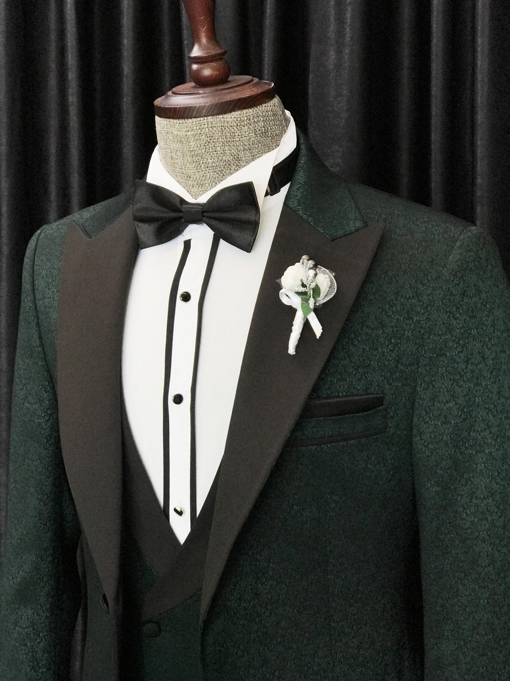 Gorgeous Dark Green 3 Pieces Jacquard Prom Suits With Vest