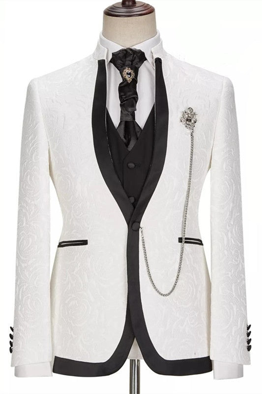 Chic White Jacquard Three Pieces Stand-up Collar Wedding Suits