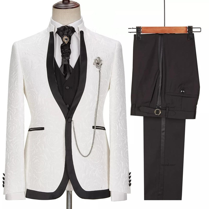Chic White Jacquard Three Pieces Stand-up Collar Wedding Suits