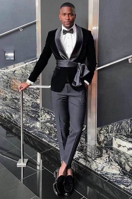 Handsome Black Velvet Slim Fit Prom Suits With Belt