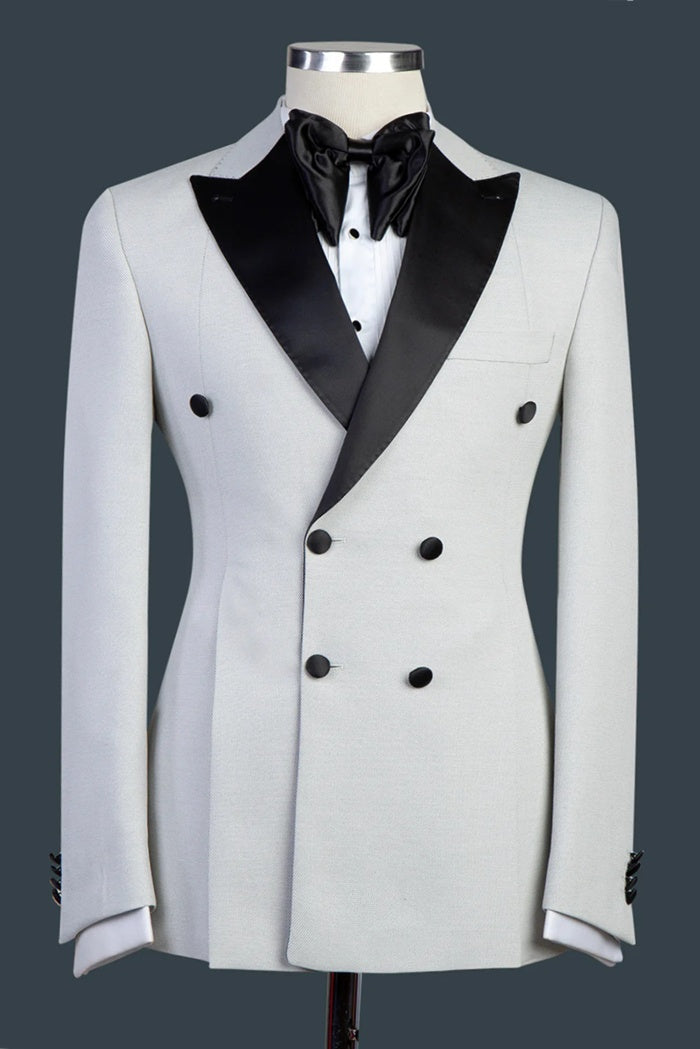 Fashionable White Double Breasted Peaked Lapel Prom Suits