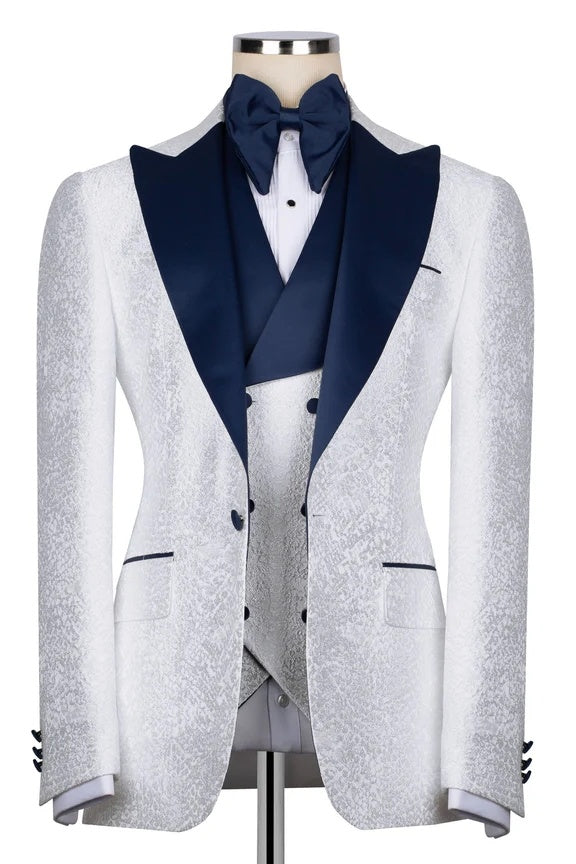 Generous White Jacquard 3 Pieces Close Fitting Prom Men Suits