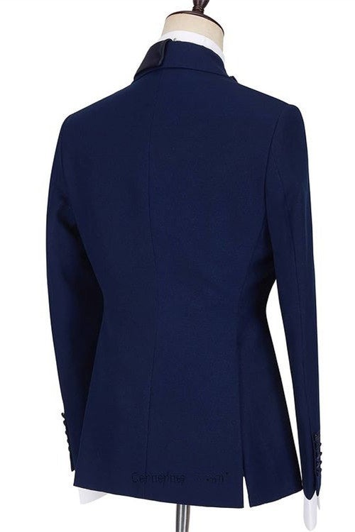Dark Navy Peaked Lapel Stylish Men Suits for Prom