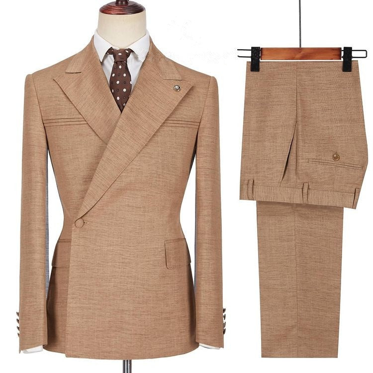 Chic Light Brown Peaked Lapel Business Men Suits