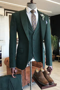 Stylish Dark Green 3 Pieces Peaked Lapel Prom Suits
