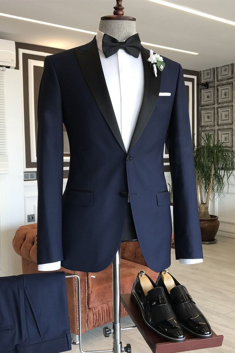 Modern Navy Blue Peaked Lapel Slim Fit Business Suits
