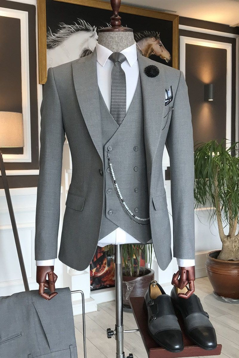 Modern Gray 3 Pieces Peaked Lapel Business Suits