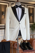 Bespoke White Peaked Lapel Chic Men Suits For Prom