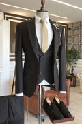 Elegant Black 3 Pieces Best Fitted Business Men Suits