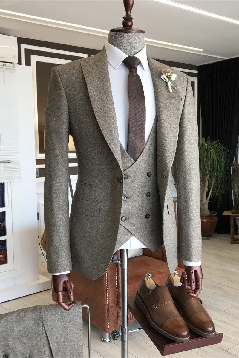 Hot Light Brown 3-Pieces Peaked Lapel Slim Fit Business Men Suits