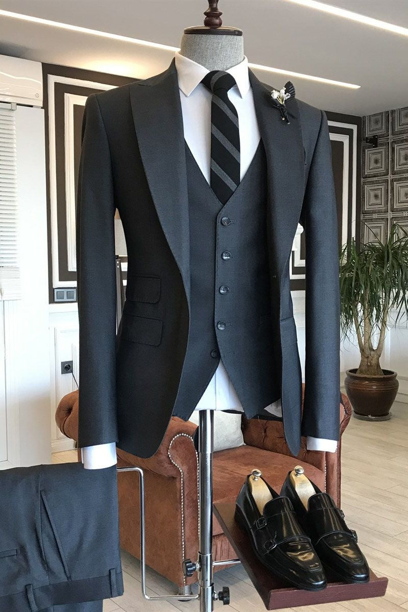 New Arrival Black 3 Pieces Close Fitting Business Suits
