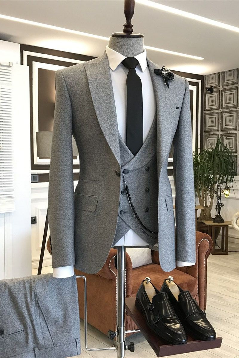 Elegant Gray Peaked Lapel 3 Pieces Men Suits For Business