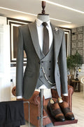 Trendy Dark Gray 3 Pieces Peaked Lapel Business Men Suits