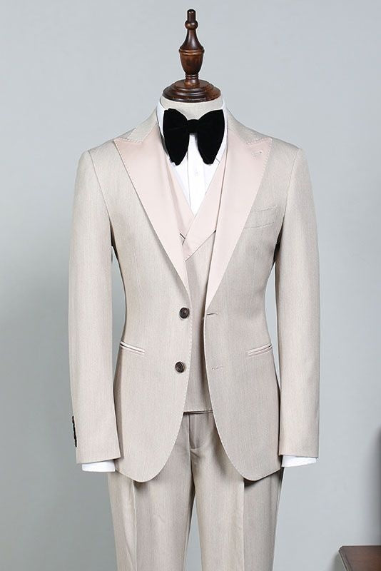 Stylish Off White Peaked Lapel 3 Pieces Prom Suit For Men