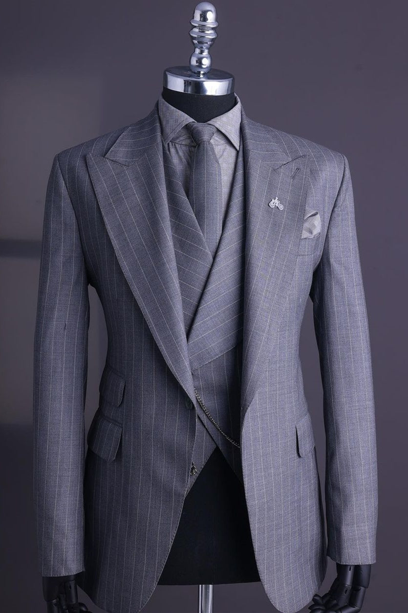 Dignified Gray Peaked Lapel Three Pieces Striped Business Suits