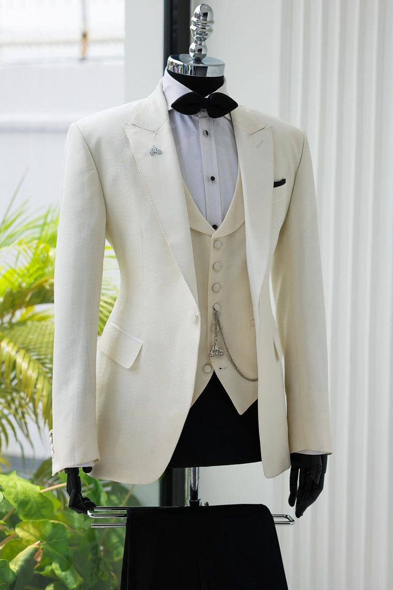 Elegant Off White 3 Pieces Peaked Lapel Slim Fit Men Suits